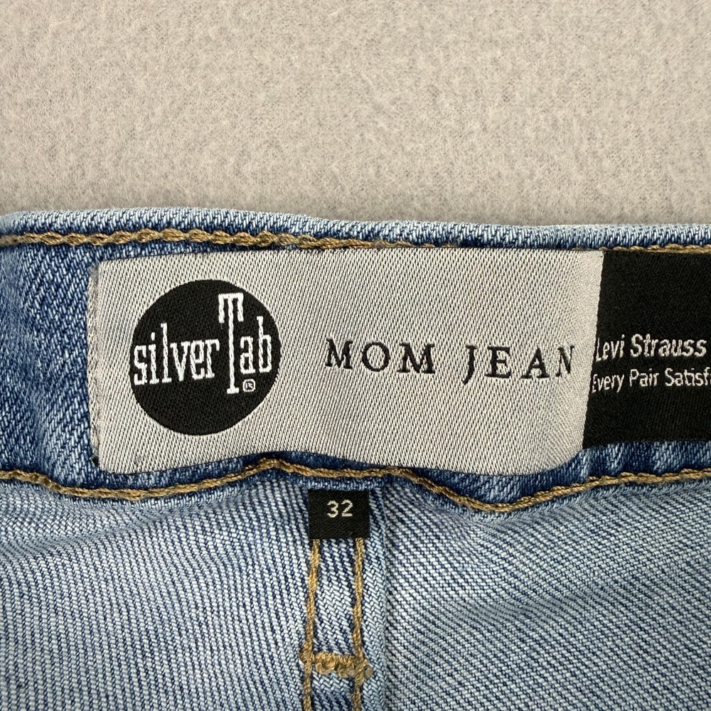 Levi's Silver Tab Mom‎ Jeans Women's Size 32x27 High-Rise Tapered Blue Denim - Picture 4 of 16